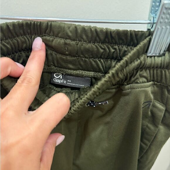 Gap Fit Children Army Green Joggers Size XS - Picture 2 of 9